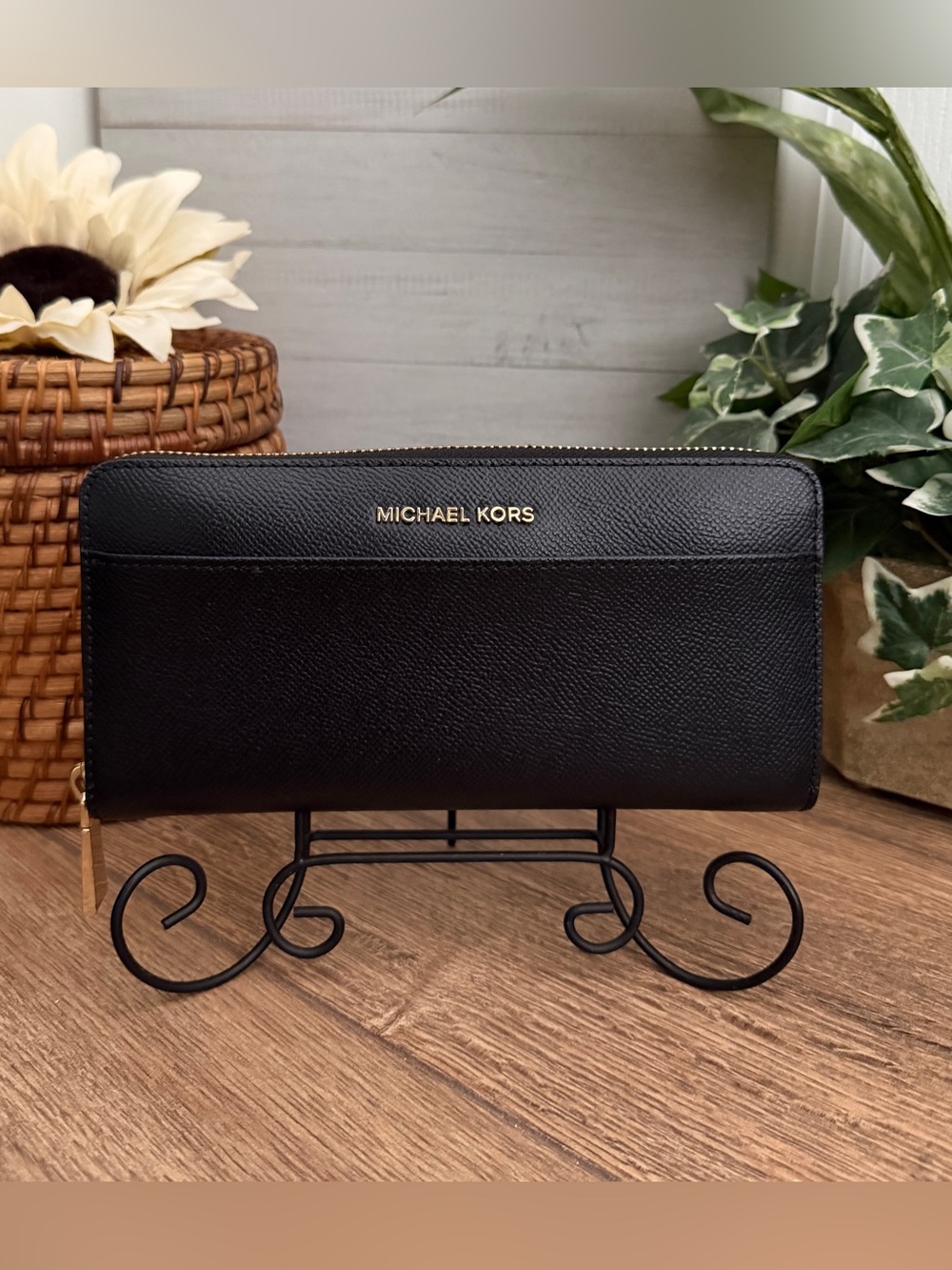 Michael Kors Black & Gold Saffiano Leather Continental Wallet - NWOT